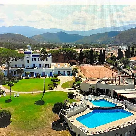 Le Bellevue Hotel Saint-Florent (Corsica)