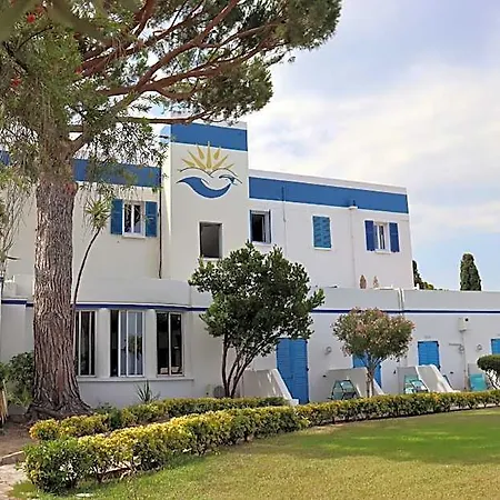 Hotel Le Bellevue Saint-Florent (Corsica)