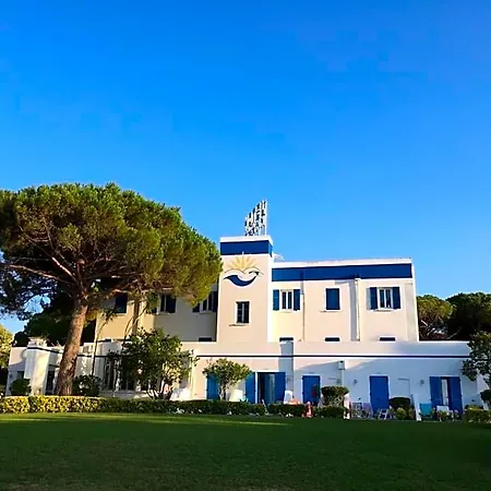 Le Bellevue Saint-Florent (Corsica)