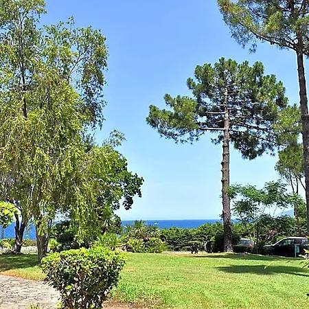 Hotel Le Bellevue Saint-Florent (Corsica)